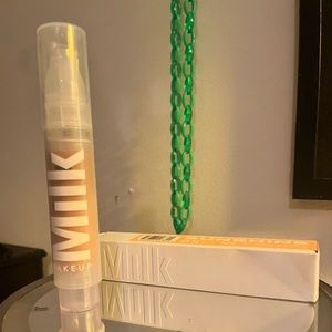 New MILK makeup Sunshine Skin Tint Clean SPF 30 Foundation